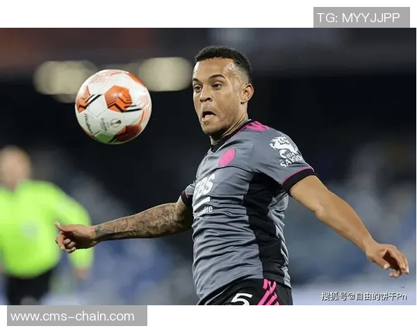 阿尔及利亚足球球星的辉煌历程与成就：从崭露头角到国际舞台的闪耀之路